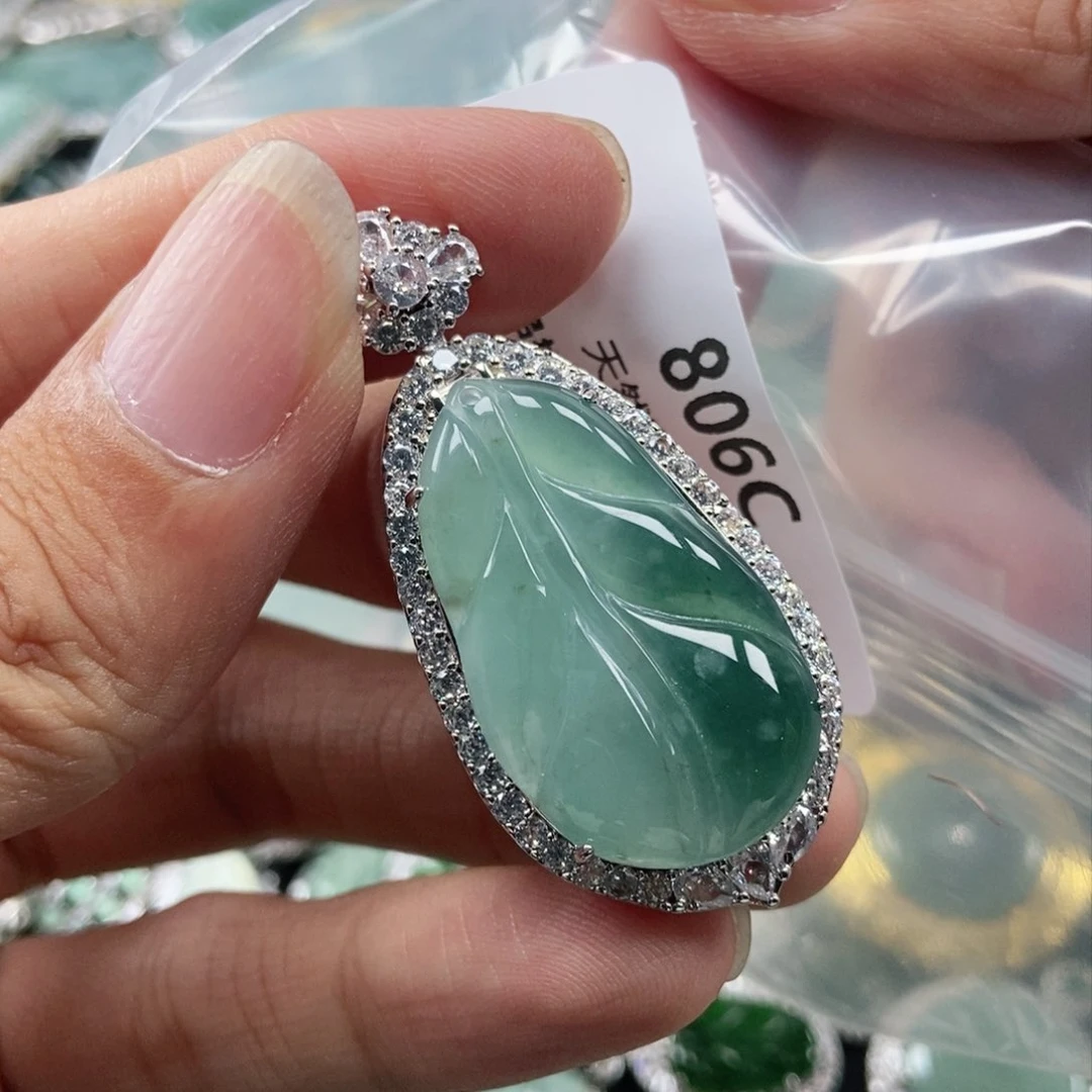 【闪购商品】翡翠未镶嵌吊坠(不含链)