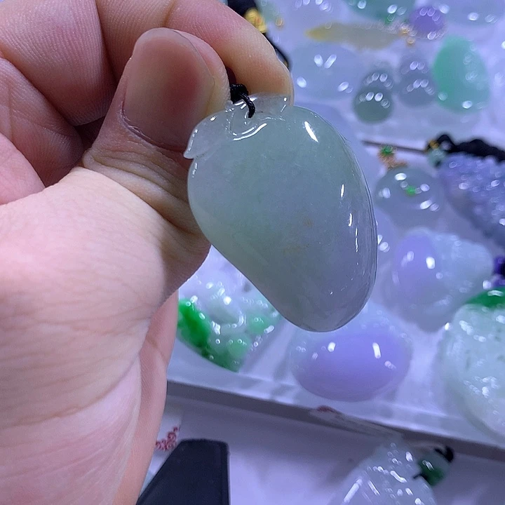 翡翠未镶嵌颈饰天然翡翠A货吊坠