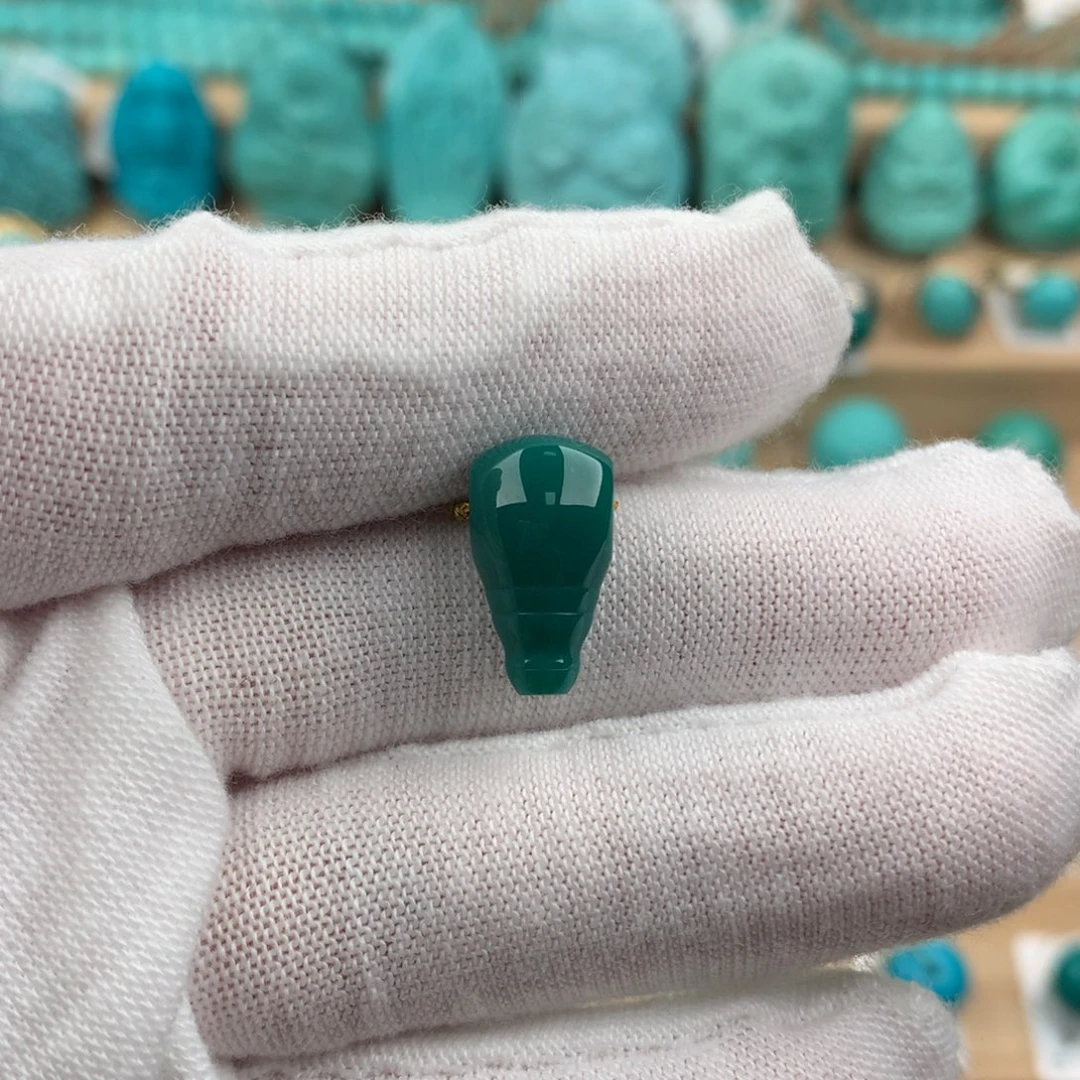 绿松石三通8.4x8x15.3mm未镶嵌