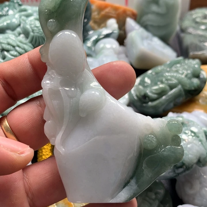 翡翠未镶嵌颈饰保真天然a货翡翠