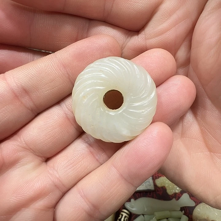 和田玉（糖玉）未镶嵌挂件