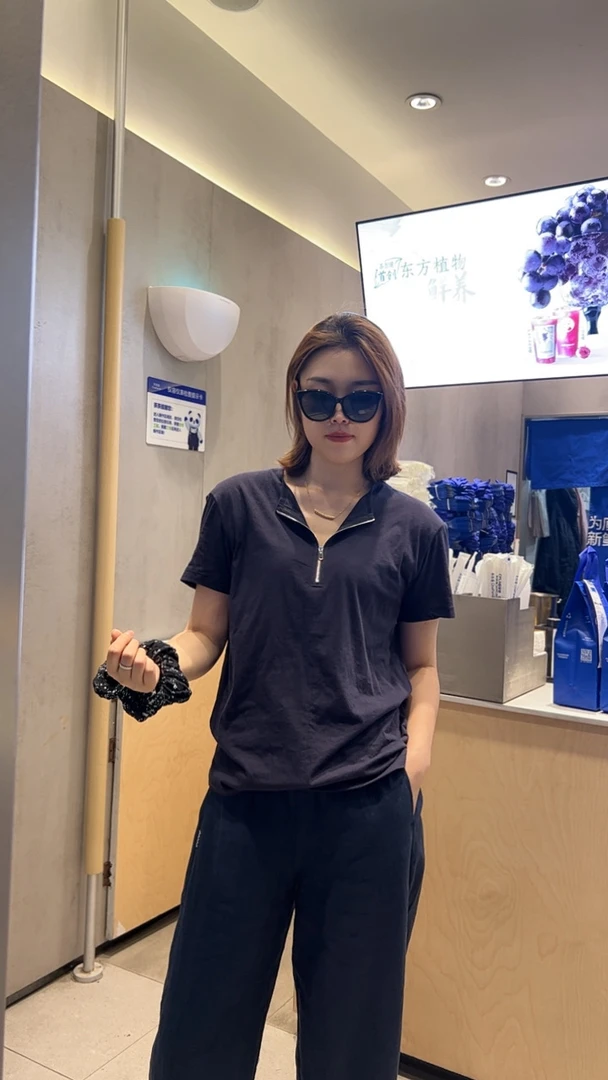 WN/“裸感呼吸”短袖 极简半拉链T恤