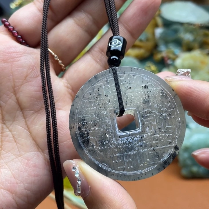 蛇纹石玉未镶嵌吊坠