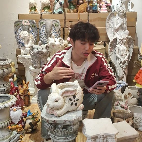 合成树脂兔子花盆