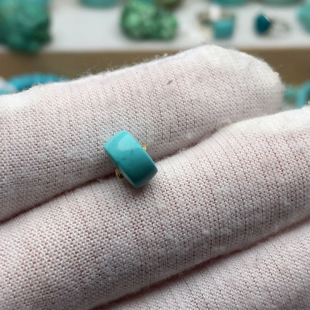 绿松石未镶嵌珠宝奇石8.8mm