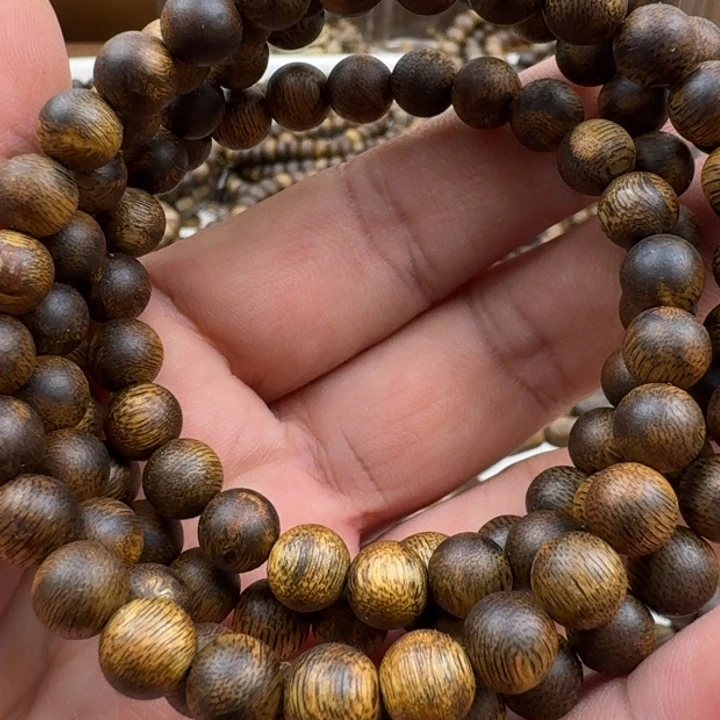 手串沉香乌身手串16克加