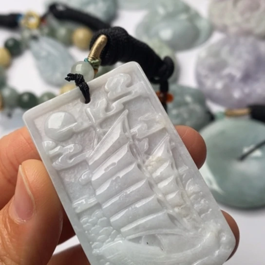 翡翠未镶嵌挂件翡翠