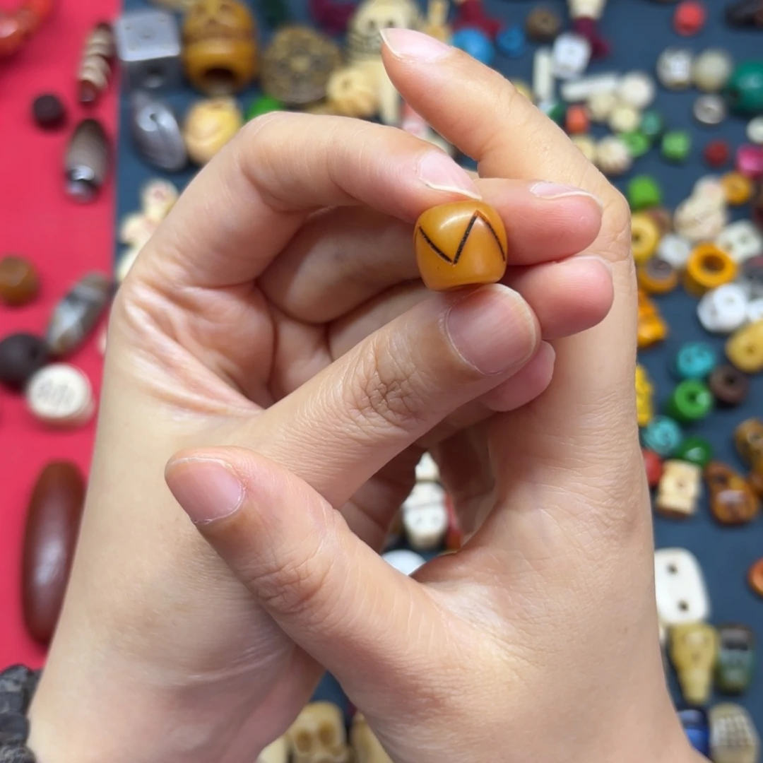 渔***我配饰和其他饰物一样具有的设计