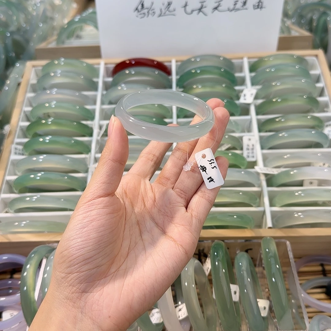 玛瑙/玉髓未镶嵌手镯圈口53.5