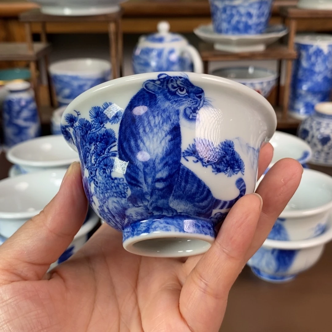 Y****n景德镇陶瓷手工手绘