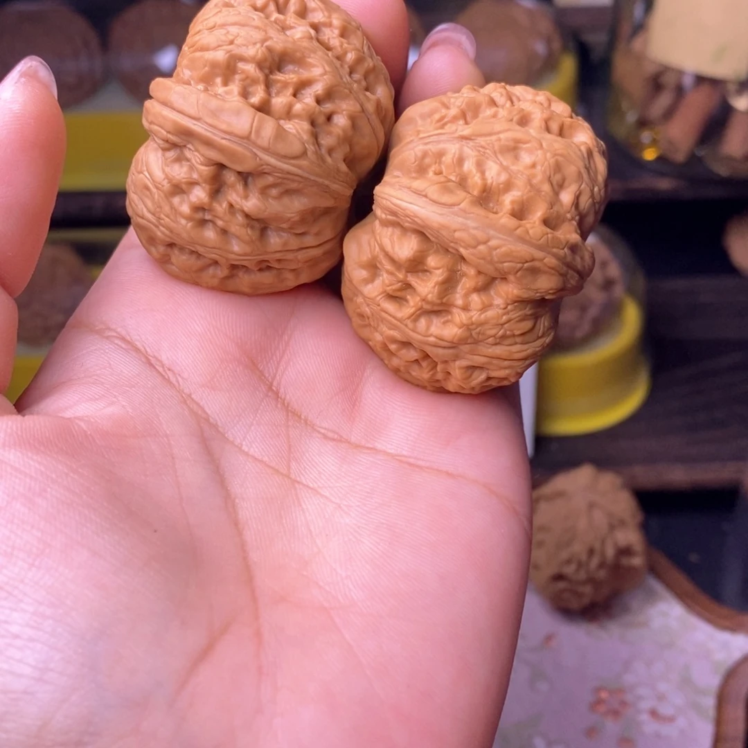 文玩核桃把件元宝45微修单只