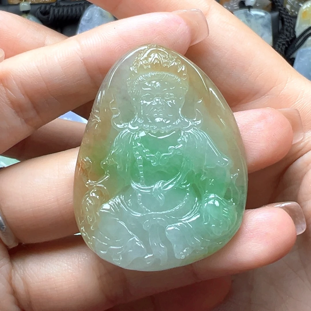 翡翠未镶嵌颈饰黄财神