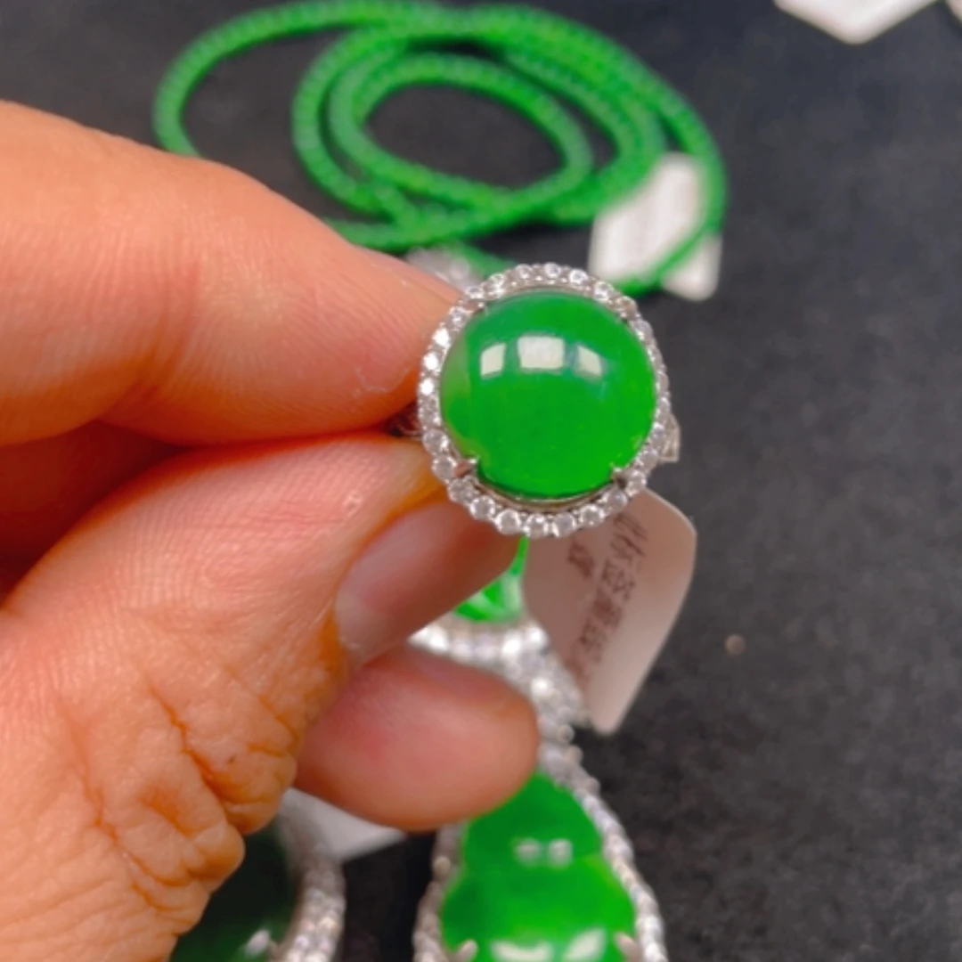 【闪购商品】翡翠银S925镶嵌颈饰戒指