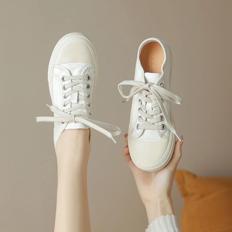 百搭马皮休闲鞋纯色平底圆头小白鞋常规板鞋时尚单鞋