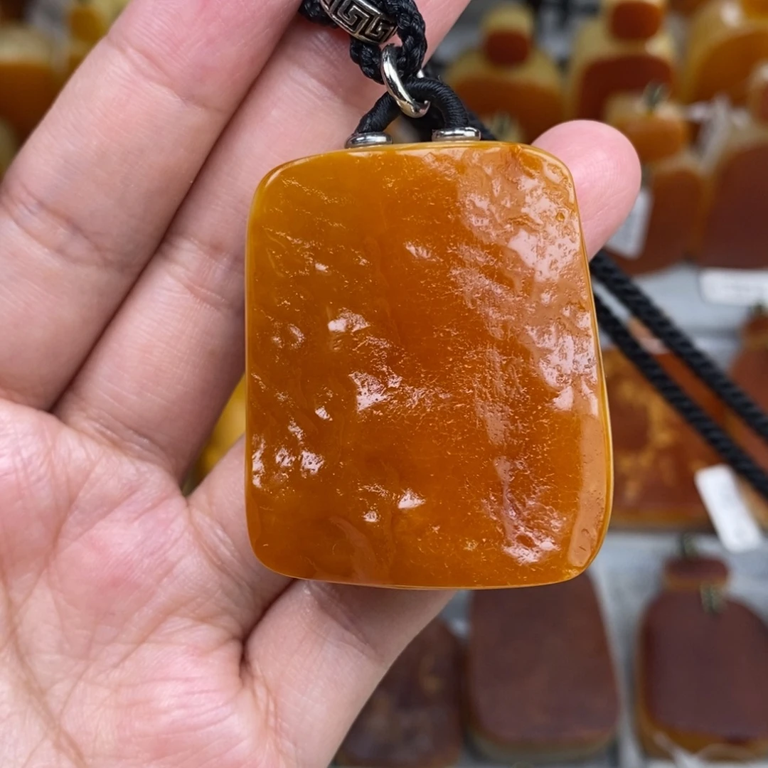 琥珀未镶嵌珠宝奇石
