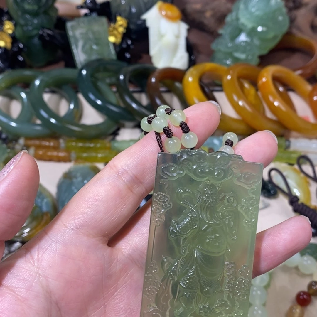 蛇纹石玉未镶嵌吊坠(不含链)