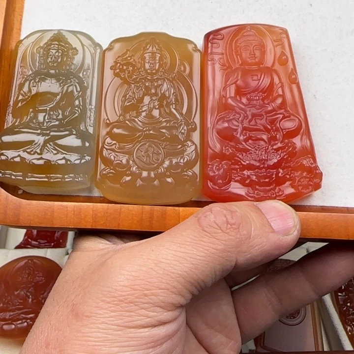 ****姚玛瑙/玉髓未镶嵌颈饰