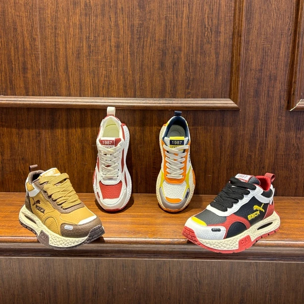 【文麒潮鞋】新款男鞋皮面厚底欧洲站时尚男轻奢简约小众男士休闲鞋