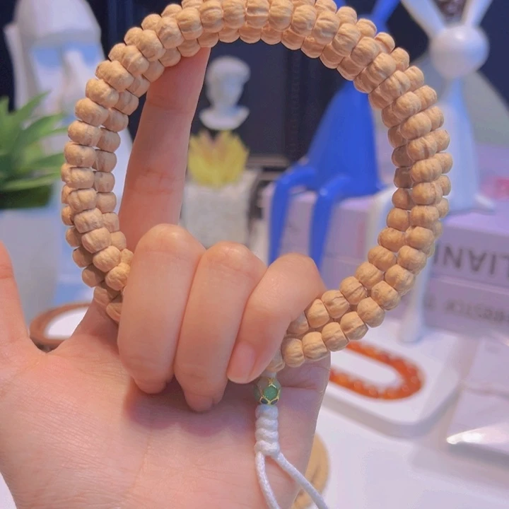 于***£柏香籽/百香籽吊坠