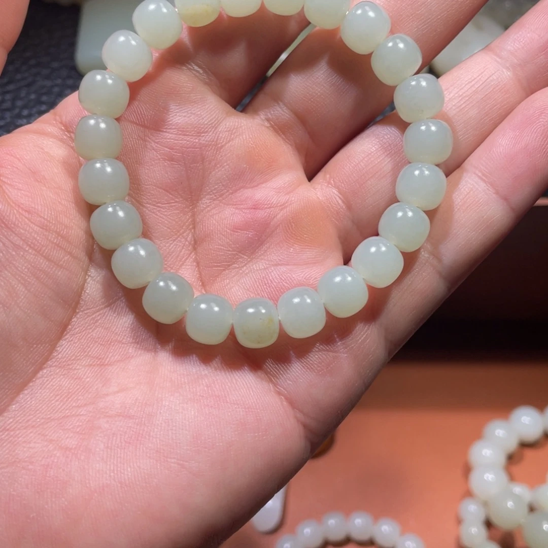 和田玉（糖玉）未镶嵌颈饰