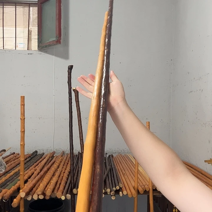 陇***年秦岭石山兔儿条鞭杆