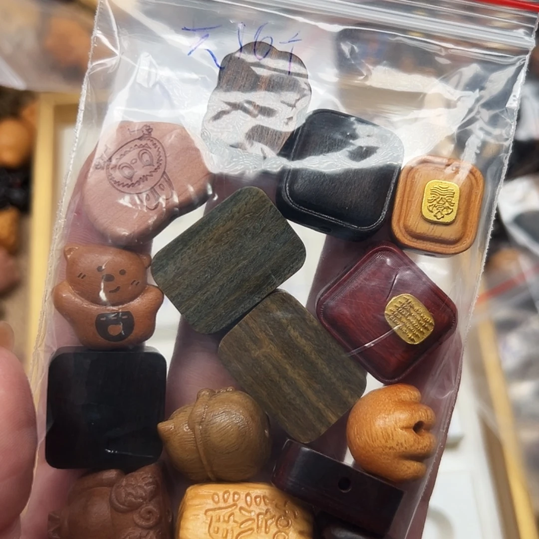 黯***然大叶紫檀（黑酸枝木类）