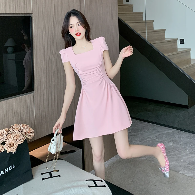 法式高级感方领短袖连衣裙女夏小个子收腰显瘦气质a字短裙小黑裙