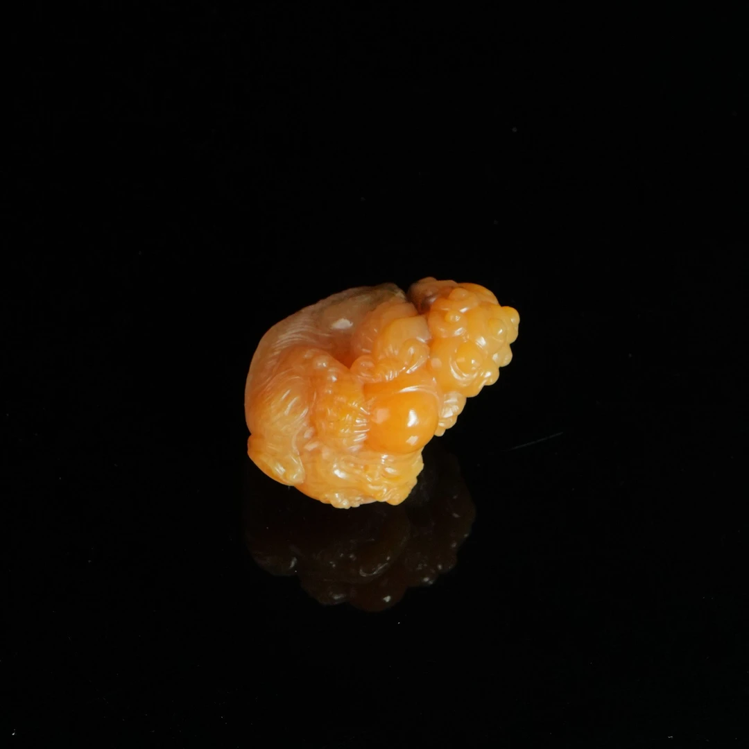 DY-C695寿山 田黄石 滚狮 摆件 53*46*31mm78.91g