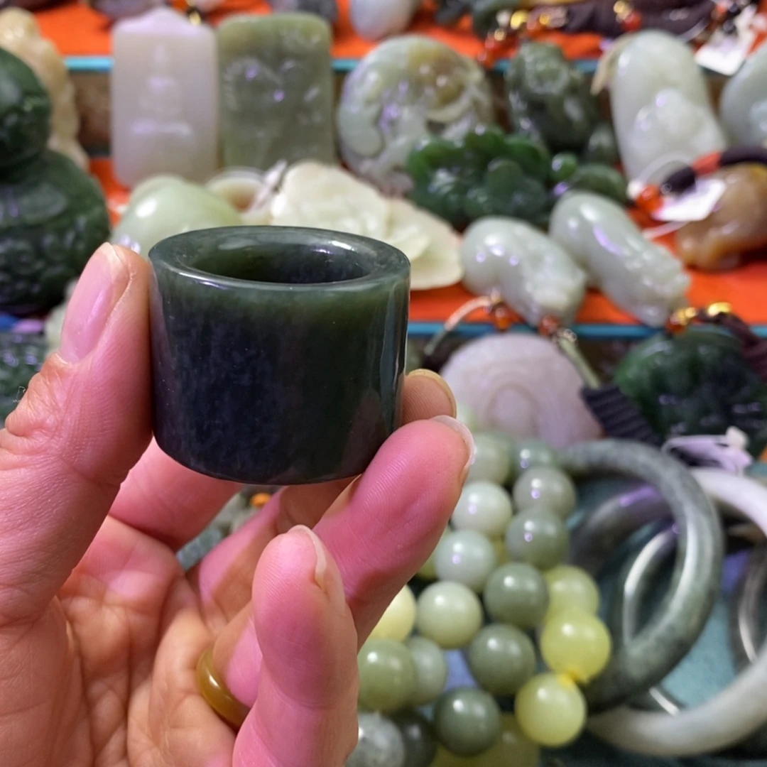 和田玉（糖玉）未镶嵌手镯