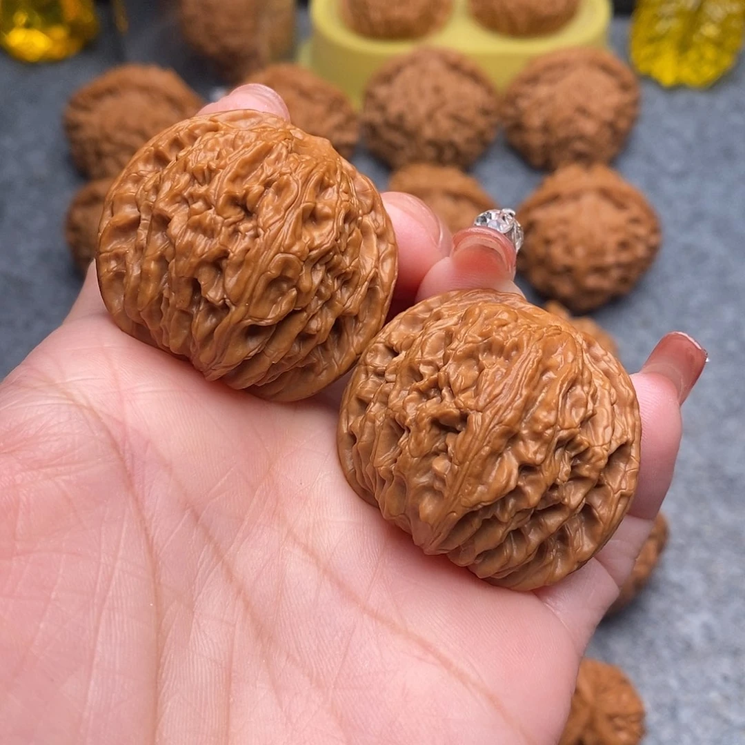 文玩核桃把件精品磨盘狮子头39全品
