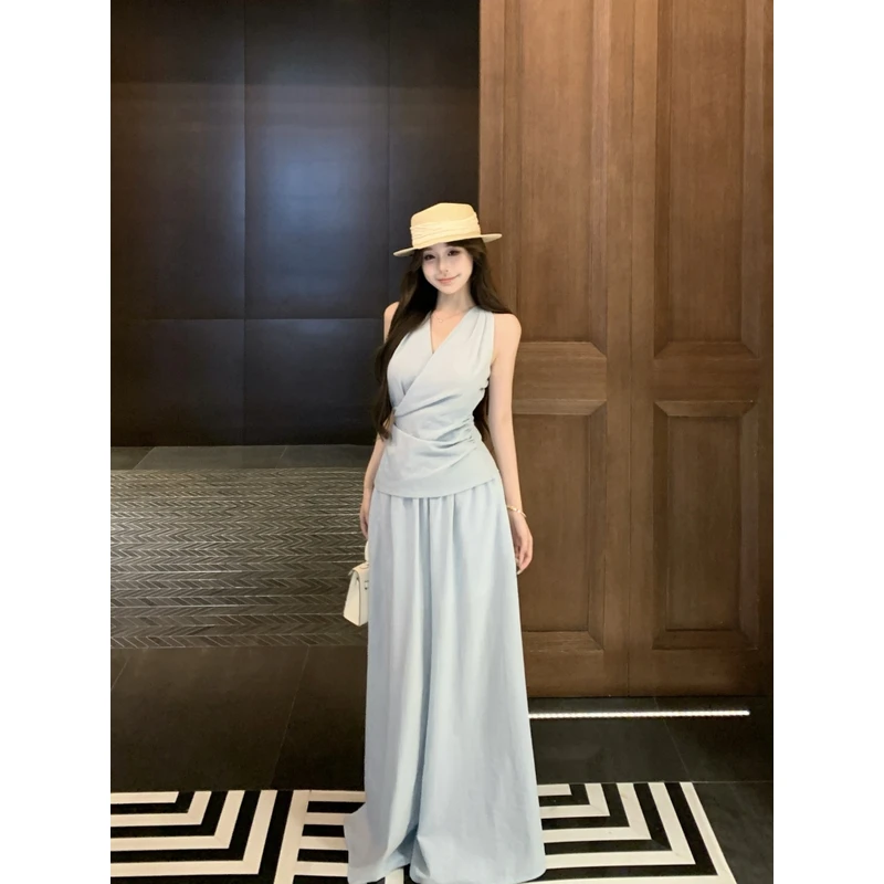 高级感气质浅蓝色褶皱收腰挂脖无袖上衣垂感宽松阔腿时尚套装女夏