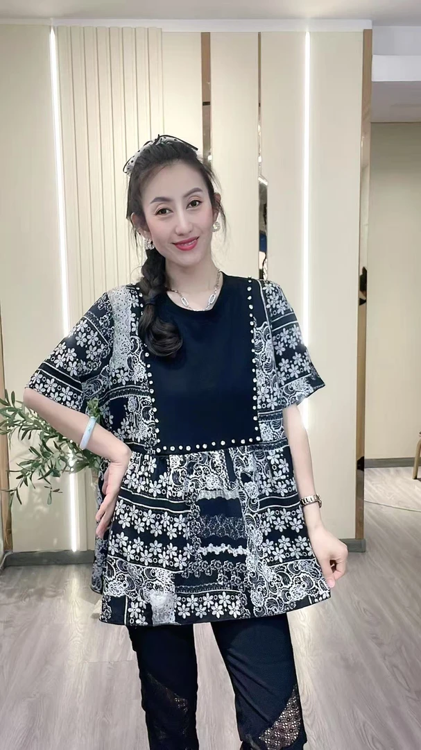 花瓣钉钻拼色小摆设计半袖上衣小衫T恤碎花时尚夏季宽松拼接