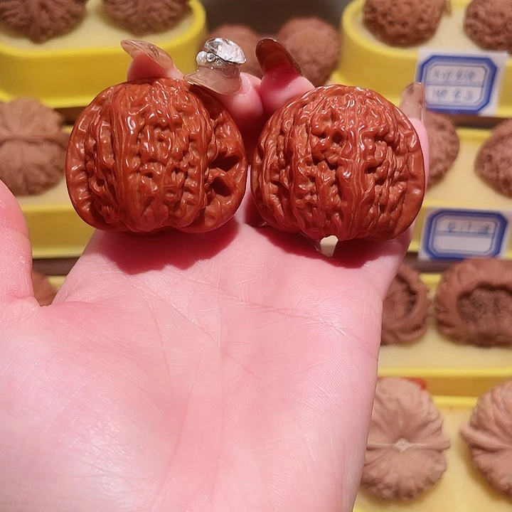 把件文玩核桃闷白40