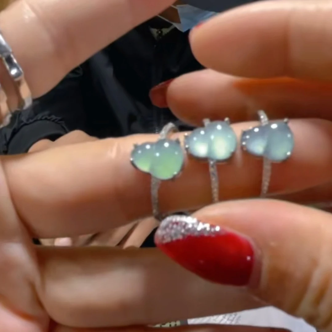 天然A货翡翠假一罚四（多样性发货拍一件发件）