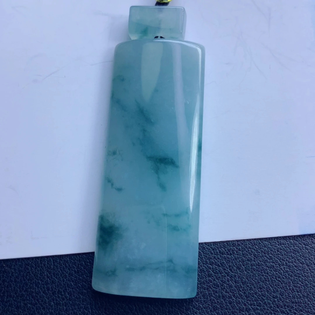 翡翠未镶嵌颈饰平安无事牌