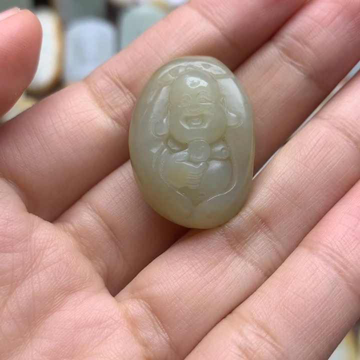 和田玉未镶嵌颈饰