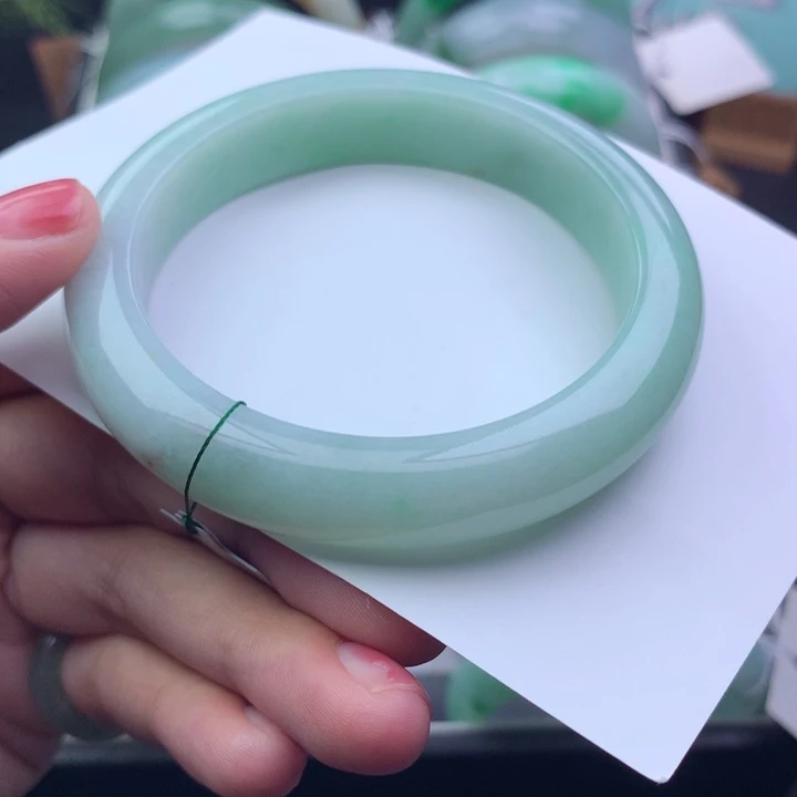 翡翠未镶嵌手镯天然翡翠手镯