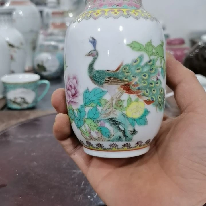 景德镇当代陶瓷工艺品雪*