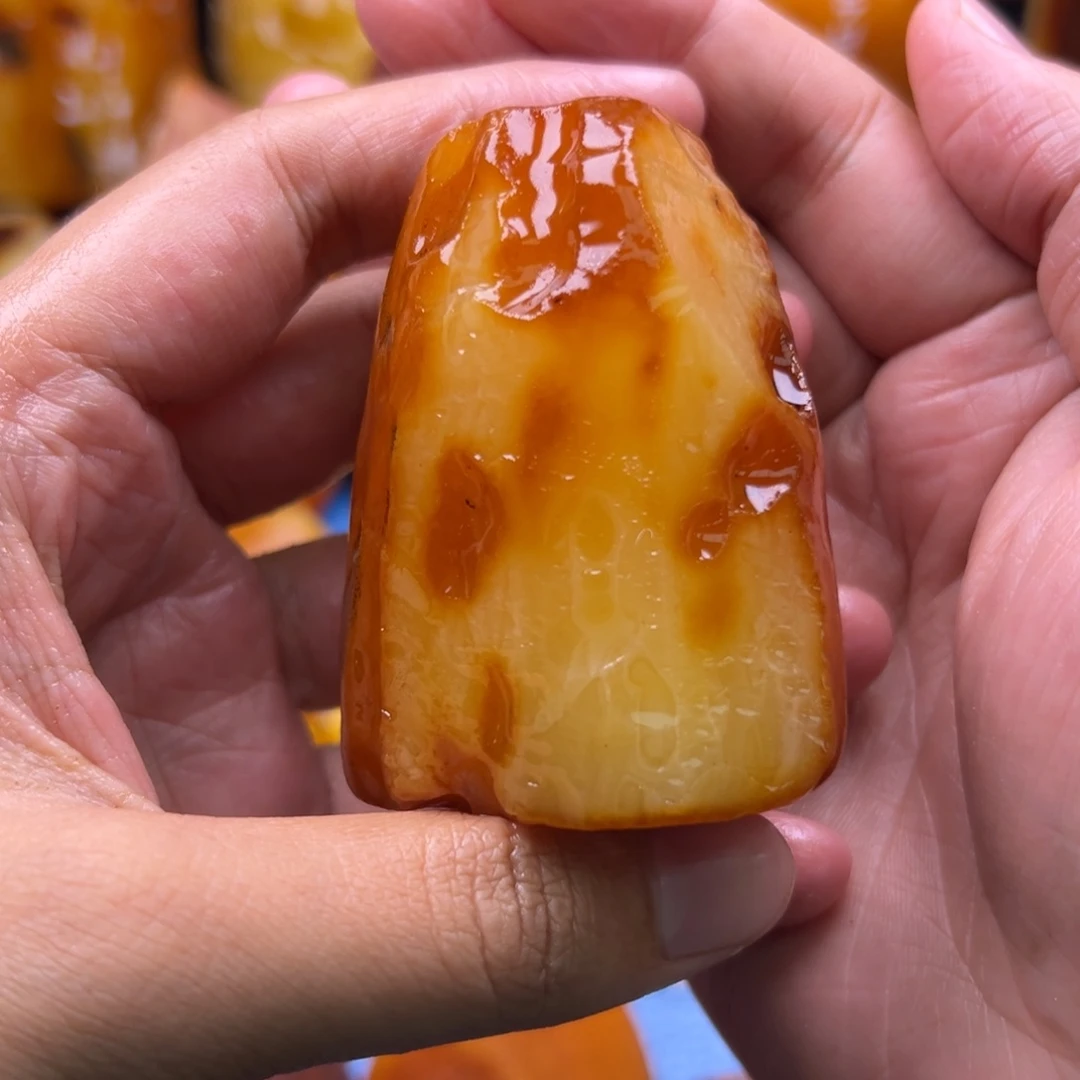 董***望定制琥珀未镶嵌123456786