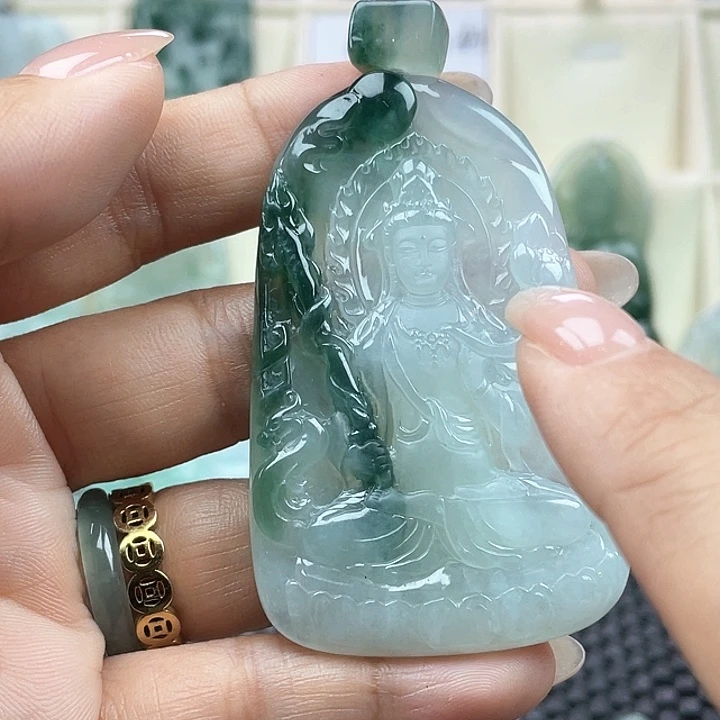 颈饰未镶嵌翡翠欢*天然翡翠虚空