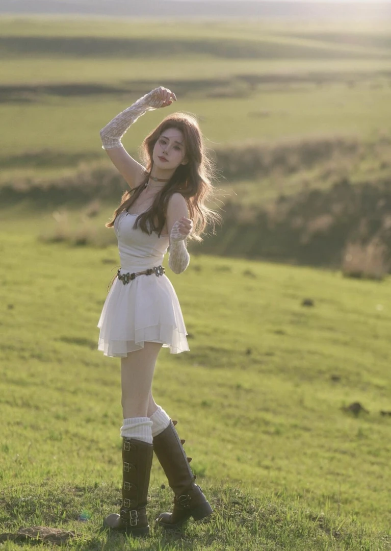 蕾丝花边吊带背心女内搭打底白色法式上衣夏高腰蛋糕季半身裙短款