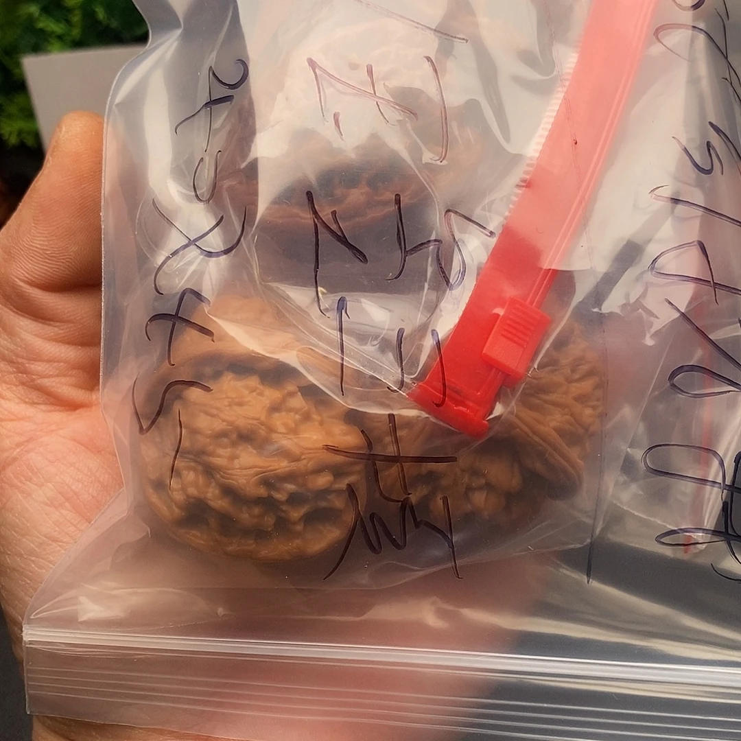 非***我核桃文玩手把件玉玺三棱