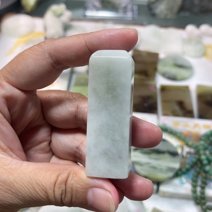 未镶嵌独山玉颈饰