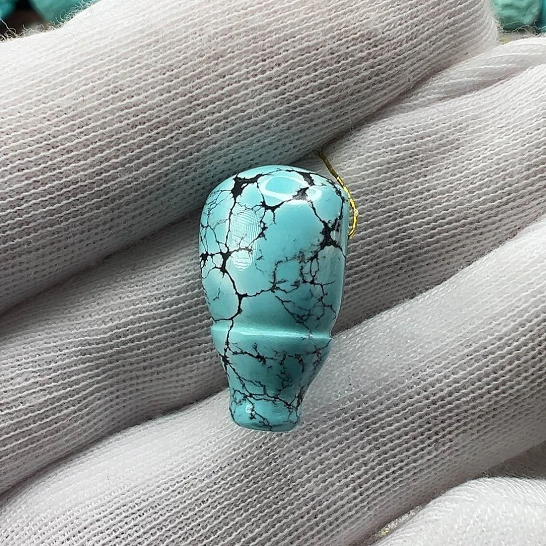 绿松石配饰未镶嵌