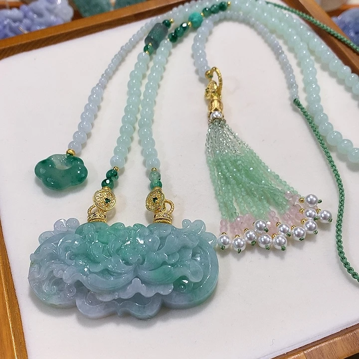 翡翠未镶嵌颈饰翡翠吊坠