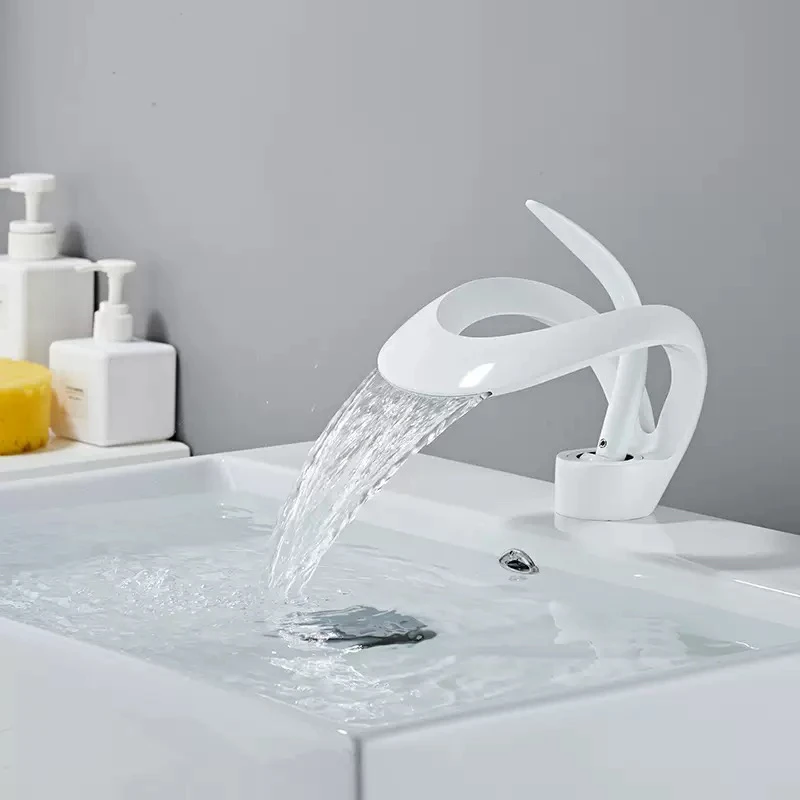 全铜创意瀑布式冷热水龙头适用于卫生间浴室洗手盆面盆