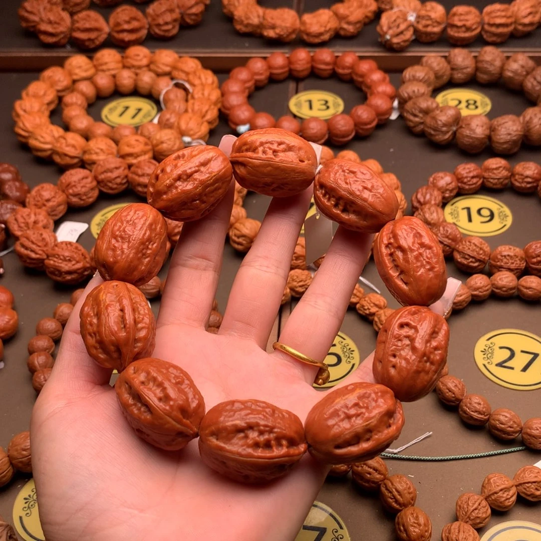 文玩核桃手串牛油果