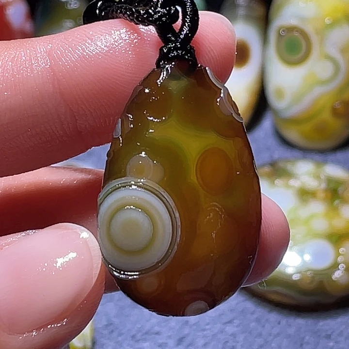 未镶嵌玛瑙/玉髓珠宝奇石