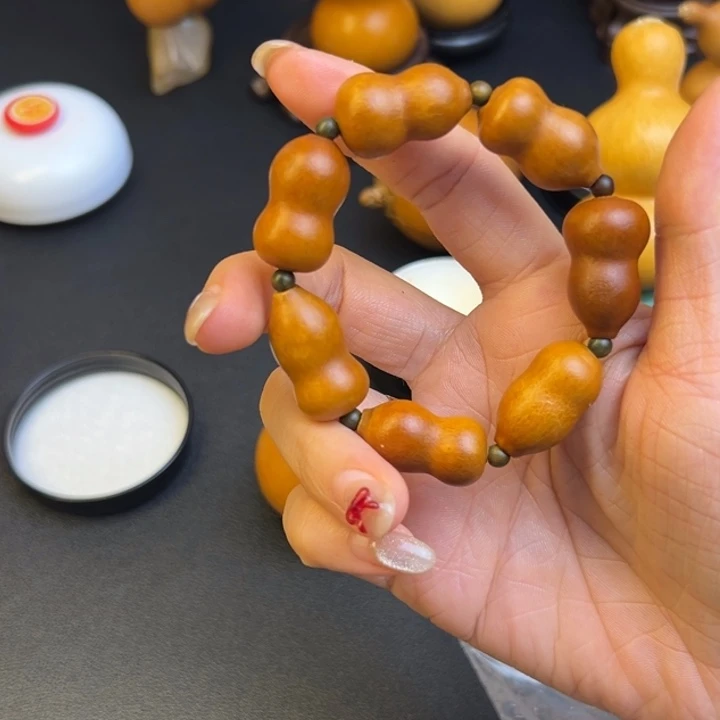 春***青换牙口口口手链