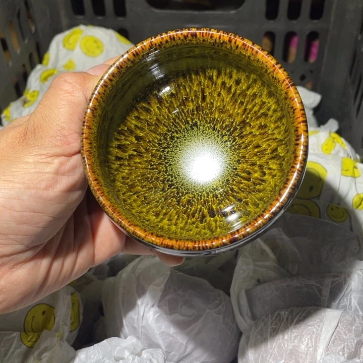 茶盏我不喜欢这样一天